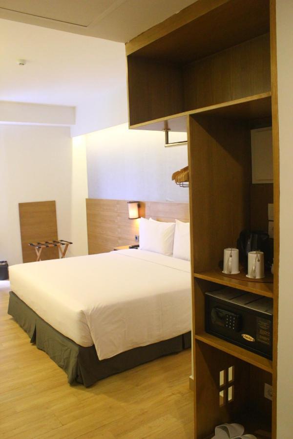 Azana Boutique Hotel Denpasar Exteriör bild