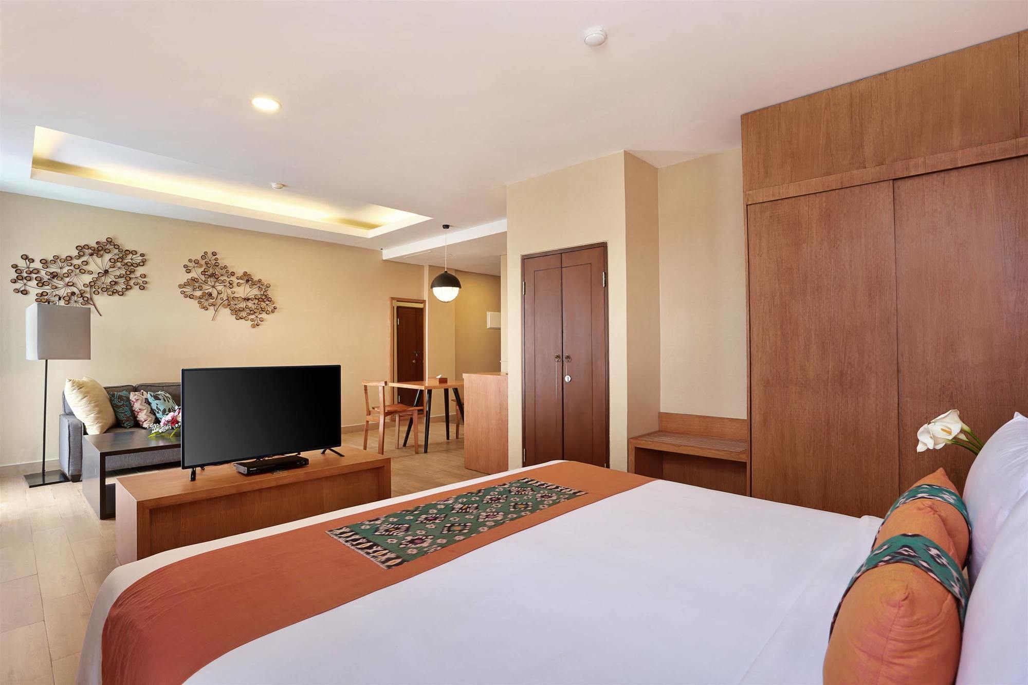 Azana Boutique Hotel Denpasar Exteriör bild